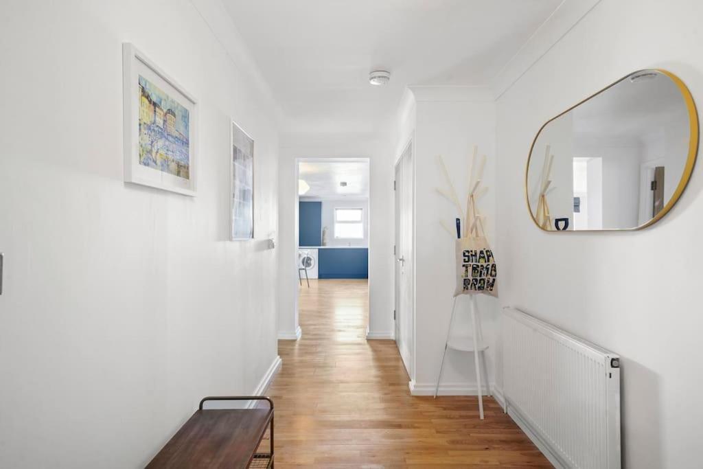Modern Apartment Near Old Town With Parking Margate Exteriör bild