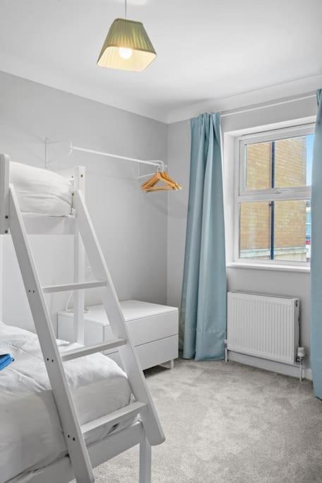 Modern Apartment Near Old Town With Parking Margate Exteriör bild