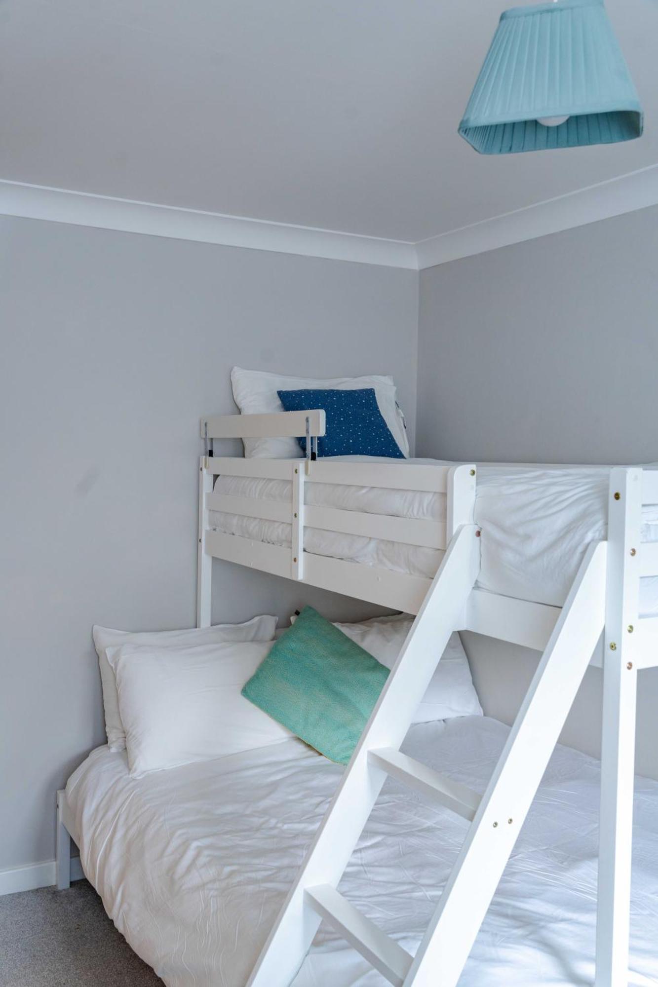 Modern Apartment Near Old Town With Parking Margate Exteriör bild